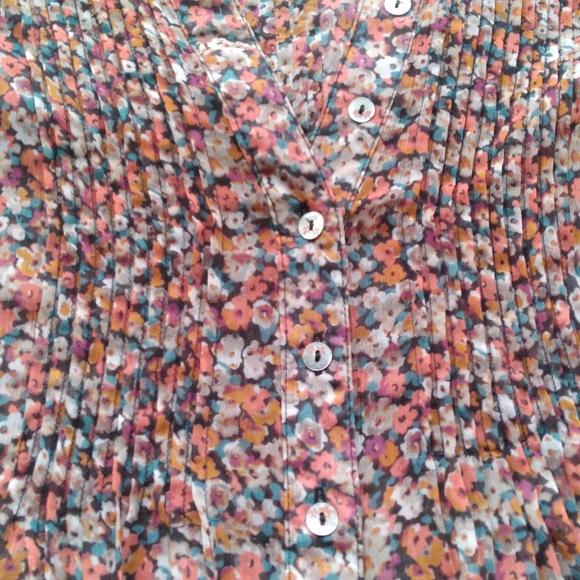 American Rag pleated sheer tunic, size L - Picture 2 of 5